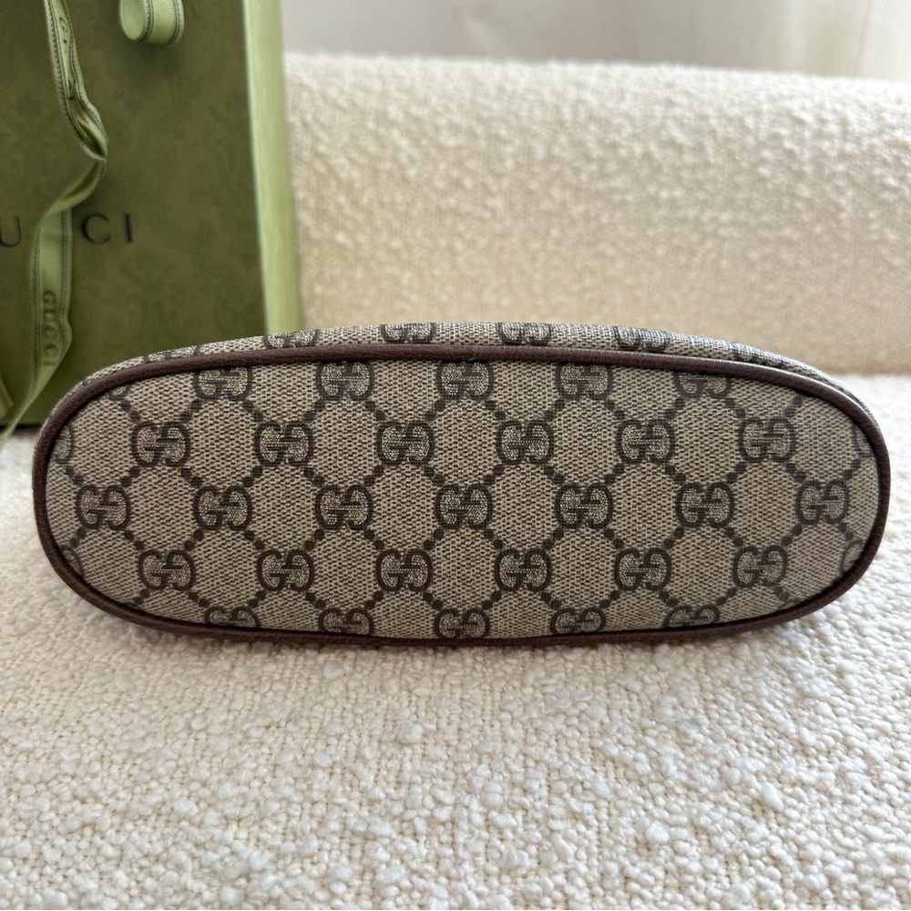 Gucci GG Pattern Cosmetic Case with Red and Green Stripe - Picture 8 of 11